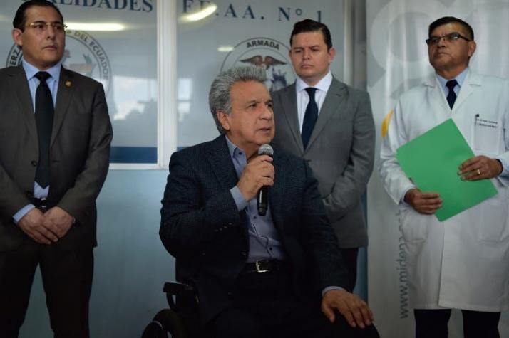 Presidente de Ecuador vuelve a su país por situación "crítica" por secuestro de equipo periodístico