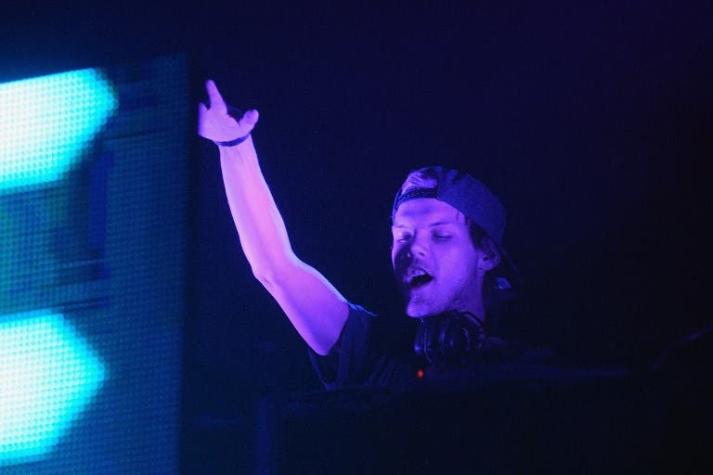 [VIDEO] Policía confirma que no hay pistas de "crimen" tras muerte de DJ sueco Avicii