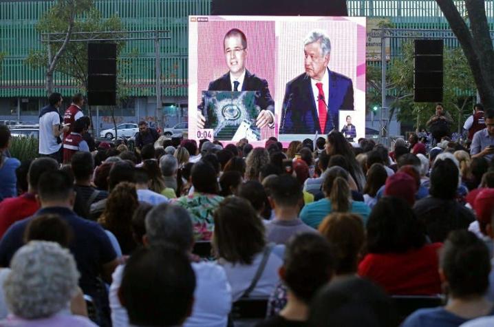Dardos a López Obrador dominan primer debate presidencial en México