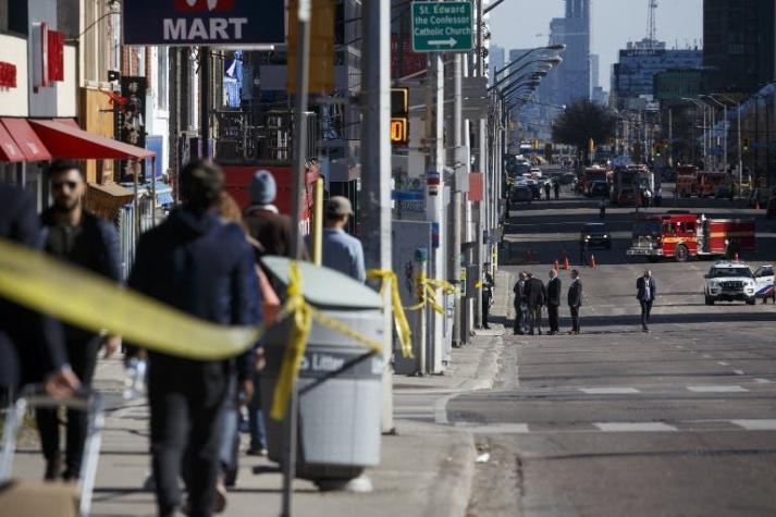 [VIDEO] Identifican a autor del atropello en Toronto y aumentan a 10 los fallecidos