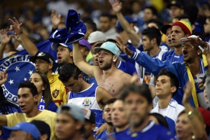 [VIDEO] El irónico llamado de hinchas de Cruzeiro para duelo ante la U por Copa Libertadores