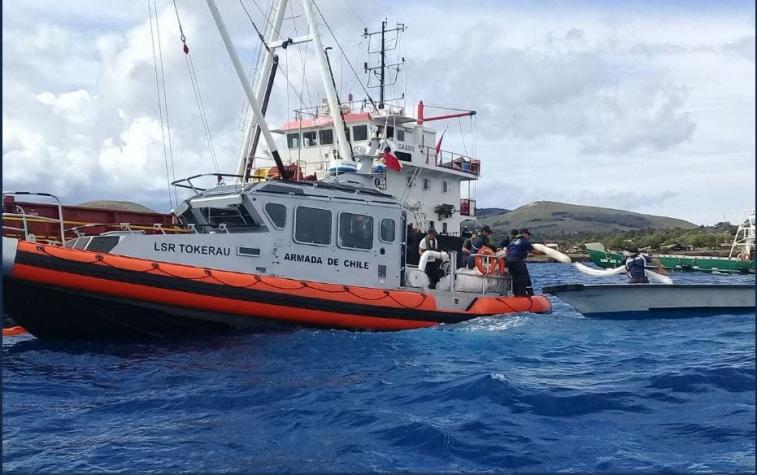 Armada controla derrame de petróleo en Isla de Pascua