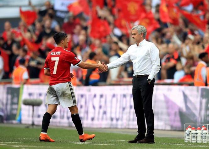 [VIDEO] José Mourinho respalda a Alexis: "Es el jugador correcto para nosotros"