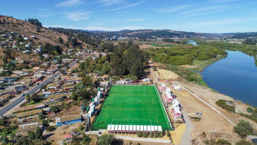 [VIDEO] Golazo del "Chupete" Suazo: construye estadio en Lo Gallardo