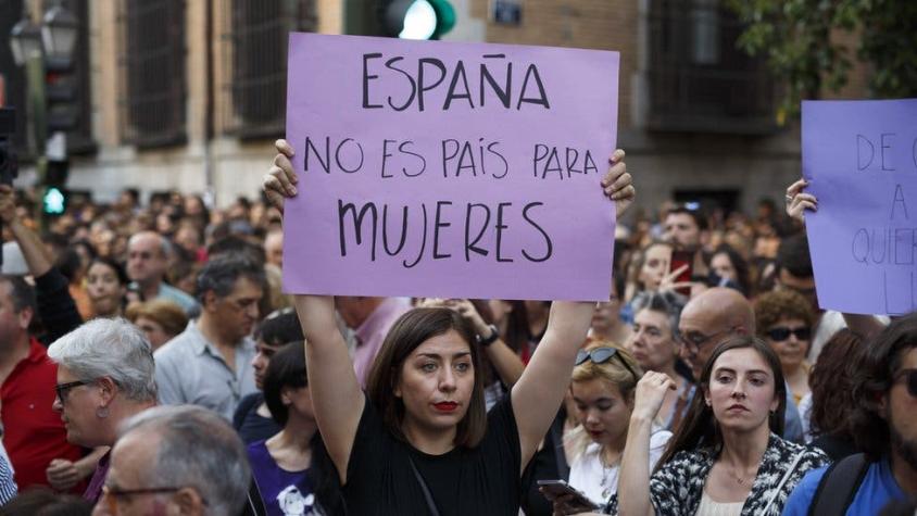 5 claves de la polémica en España por la sentencia por abusos sexuales a "La manada"