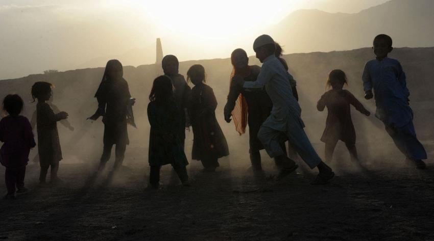 Un suicida mata a al menos 11 niños en el sur de Afganistán