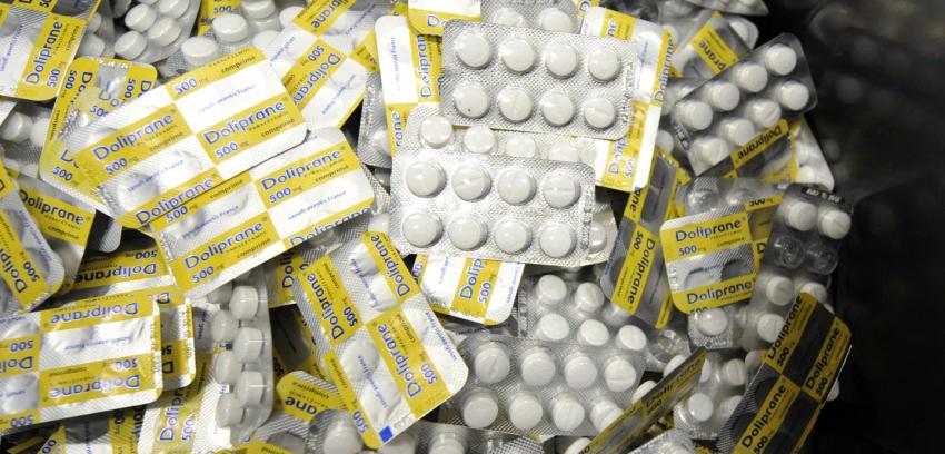 Farmacia de barrio Franklin dice tener el paracetamol más barato de Santiago