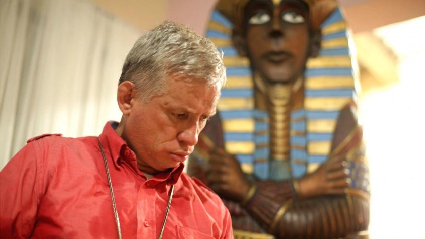 Ramsés Henao, el notario colombiano que quiere ser sepultado como un faraón egipcio