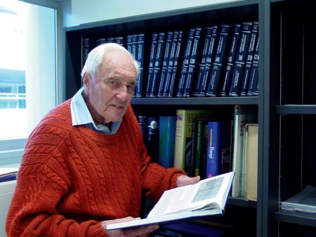 Científico de 104 años viaja a Suiza para eutanasia voluntaria