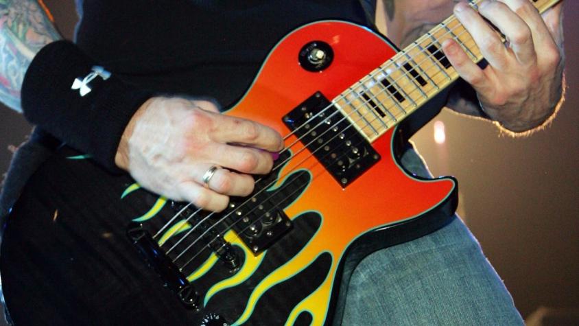 Por qué Gibson, la icónica empresa de las guitarras de Elvis o Jimmy Page, se declaró en bancarrota
