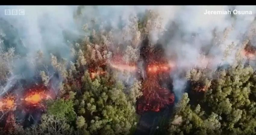 [VIDEO] Así se ve desde el aire la erupción del volcán Kilauea en Hawái