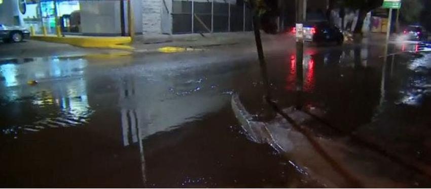 [VIDEO] Rotura de matriz inunda calles de Conchalí