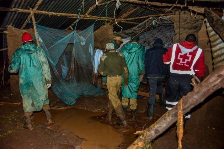 Al menos 27 muertos en Kenia tras la ruptura de una represa
