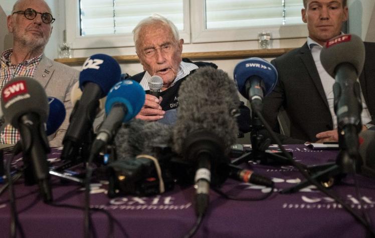 [VIDEO] Muere científico de 104 años que viajó a Suiza para eutanasia voluntaria
