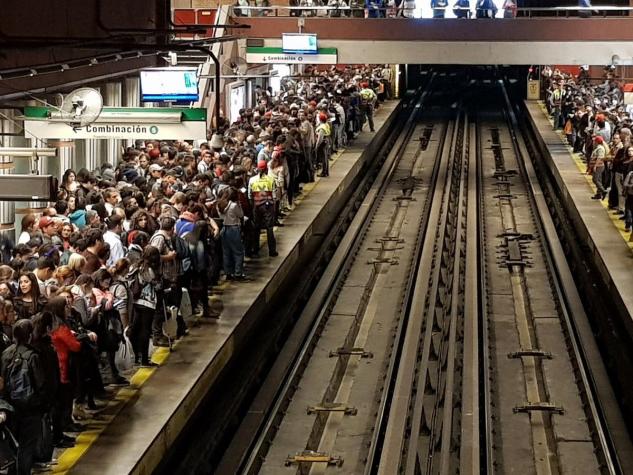 [FOTOS] Filas y estaciones repletas: las imágenes tras la falla en frecuencia de Línea 1 del Metro