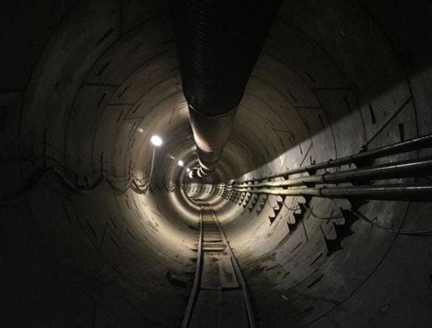 [VIDEO] EE.UU: Elon Musk muestra cómo será el primer túnel para evitar los tacos en Los Angeles