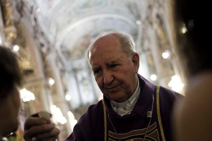 [VIDEO] Cardenal Errázuriz ya está en Roma: "Yo nunca hago expectativas de estas reuniones"