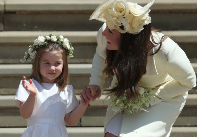 [FOTOS] La polémica del vestido que usó Kate Middleton en la Boda Real
