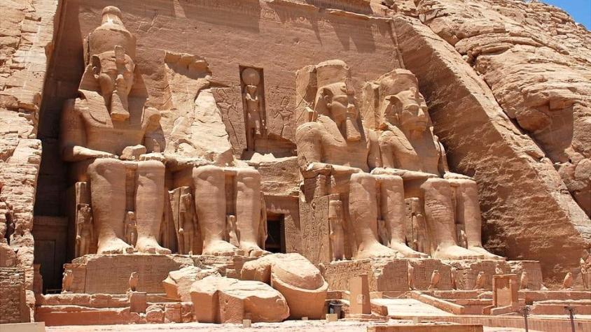 Los inmensos templos egipcios que tuvieron que ser desplazados (y reconstruidos) piedra a piedra
