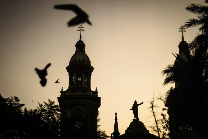 [VIDEO] Suspenden a canciller del Arzobispado de Santiago tras autodenuncia por abuso