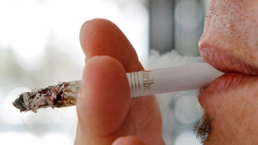 El impactante video viral que compara un pulmón sano con el de un fumador