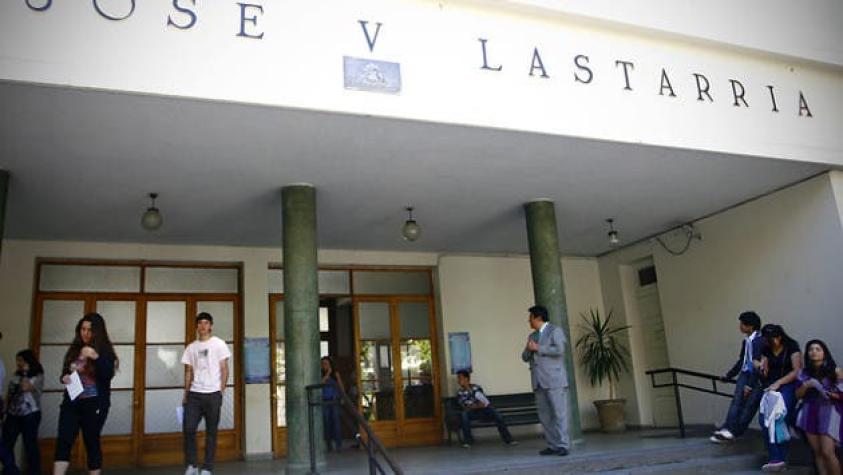 Liceo Lastarria pasará a ser mixto después de 104 años