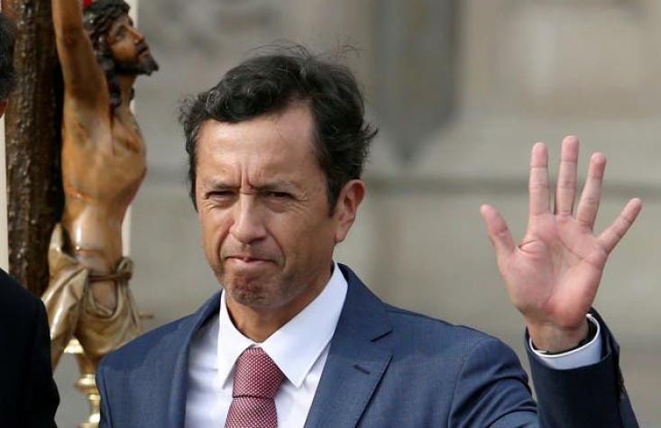 Renuncia ministro de Economía en Perú tras polémica por alza de impuestos