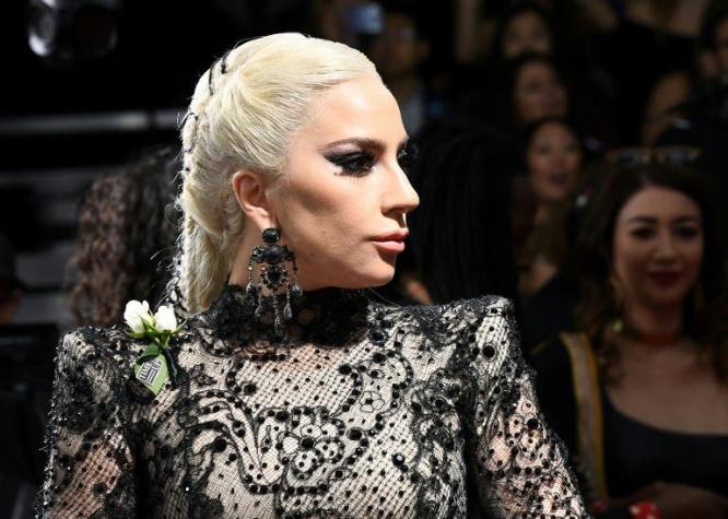 [VIDEO] Lady Gaga se luce al natural: lanzan tráiler de la película que la reúne con Bradley Coopper