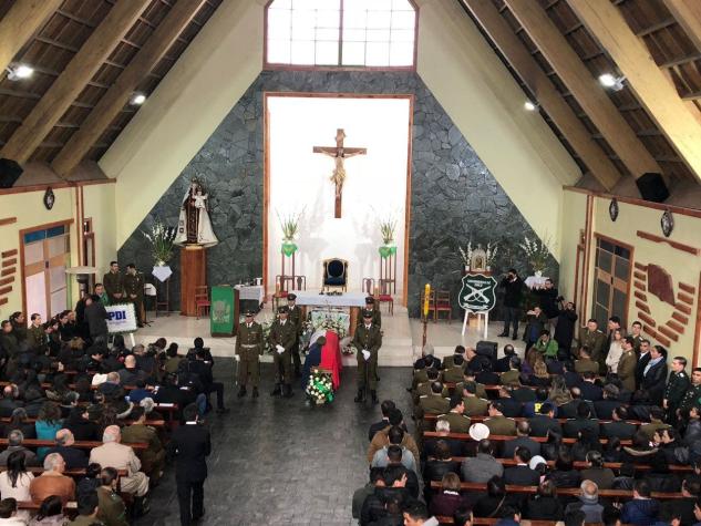 [VIDEO] La masiva misa con que Cañete despidió al cabo Óscar Galindo