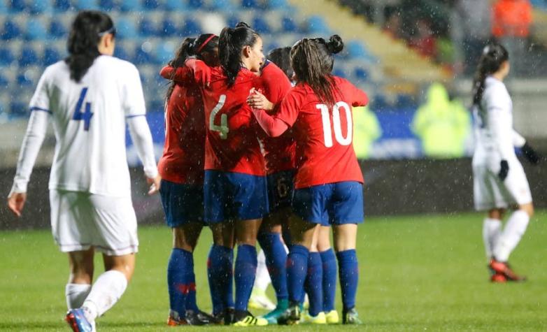 La Roja femenina deleita en Rancagua con goleada sobre Costa Rica