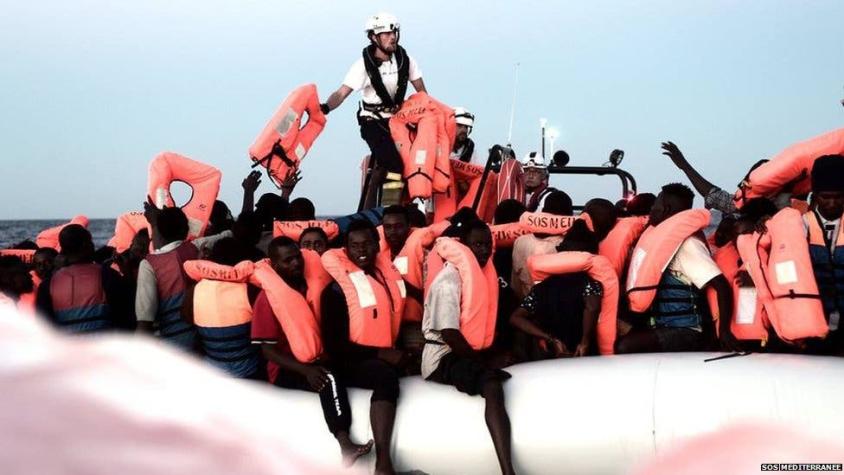 Aquarius, el barco con cientos de inmigrantes a la deriva que ni Italia ni Malta quieren recibir
