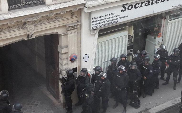 París: Hombre amenaza con detonar bomba y toma rehenes