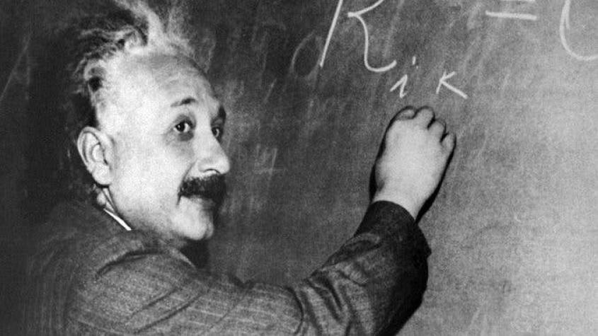 Controvertidos diarios de viajes de Einstein: los chinos son "gente trabajadora, asquerosa y obtusa"