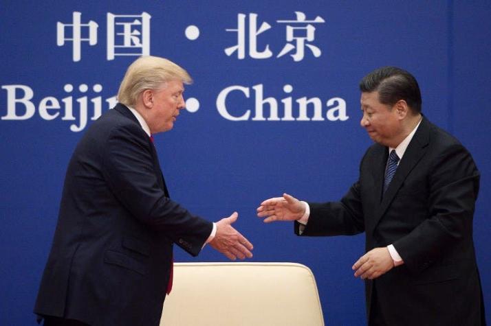 Trump impone aranceles de 25% sobre US$50.000 millones en importaciones chinas