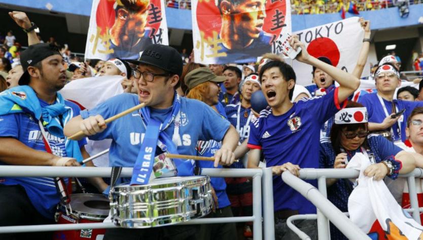 [VIDEO] Hinchas japoneses sorprenden con lo que realizaron después de vencer a Colombia