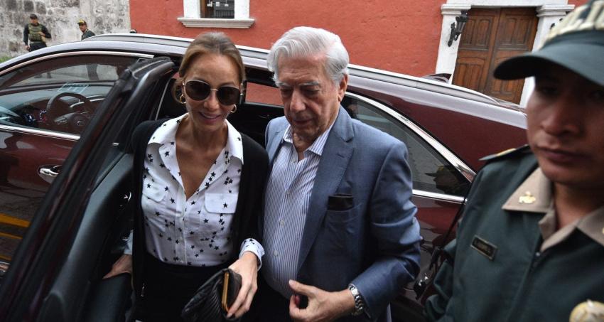 Mario Vargas Llosa está internado tras sufrir una caída