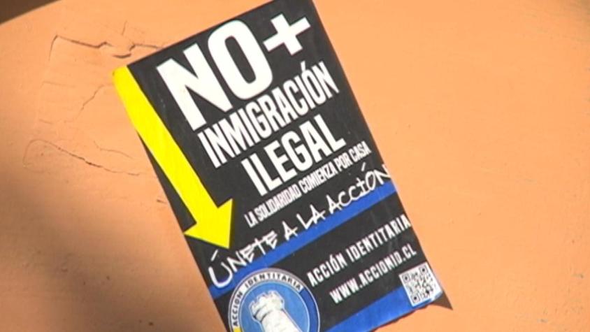 [VIDEO] Indignación por afiches xenófobos en Chillán