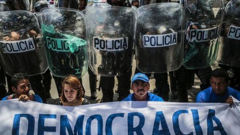 Oposición llama a nuevas protestas y defiende mediación de obispos en Nicaragua