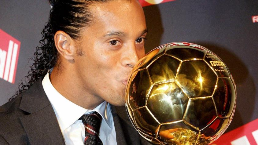 [VIDEO] La sonrisa que cambió el fútbol: 15 años de la presentación de Ronaldinho en el FC Barcelona