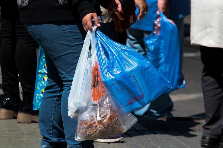 [VIDEO] TC da luz verde a ley que prohíbe la entrega de bolsas plásticas en el comercio