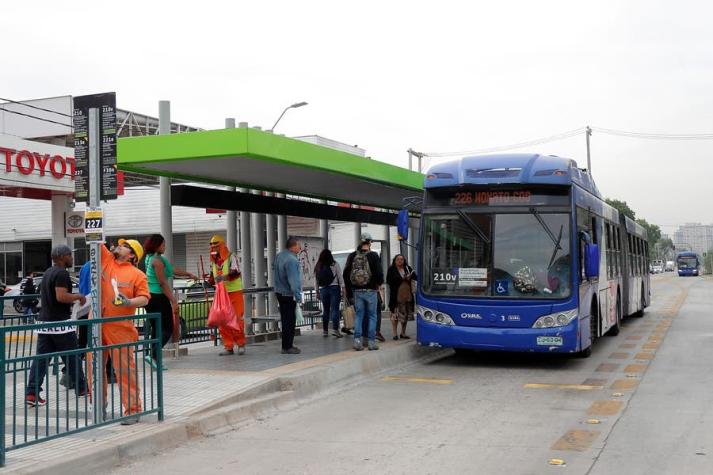 Transantiago introduce 10 cambios de recorridos que refuerzan integración entre buses y metro