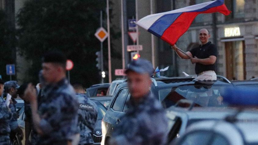 [FOTOS] Las 10 imagenes que reflejan el desatado festejo en las calles rusas por la clasificación