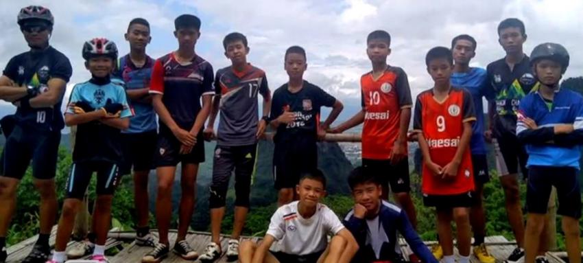 Encuentran con vida a niños desaparecidos hace nueve días en una cueva de Tailandia