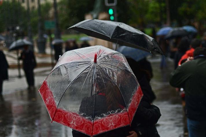 [VIDEO] Dirección Meteorológica emite alerta por fuertes lluvias en la zona central