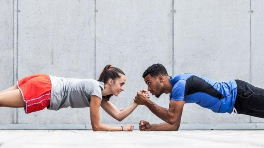 Qué tipo de ejercicios abdominales son más efectivos y cuáles deberías  evitar - BBC News Mundo