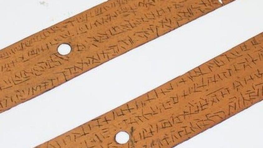 Las misteriosas escrituras halladas en hojas de palma y en una lengua que nadie puede identificar