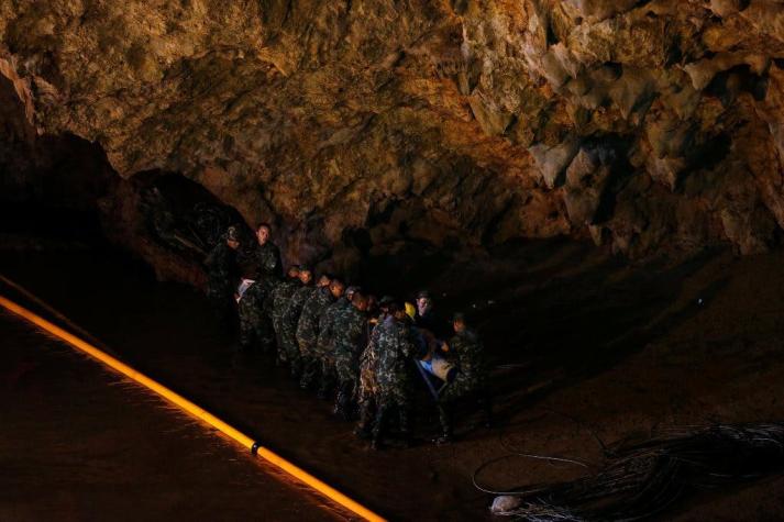 Los obstáculos que deben sortear los 12 niños para salir de la cueva en Tailandia