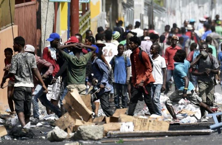 Se intensifican protestas en Haití pese a que se frenó alza de precios de combustibles