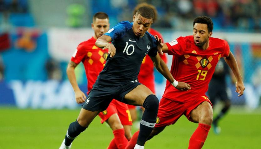 [VIDEO] ¡De baby fútbol! El lujo de Mbappé que casi termina en gol para Francia