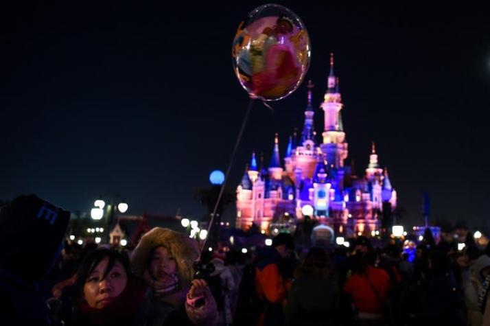 Disney busca personas para trabajar en uno de sus parques: revisa cómo postular